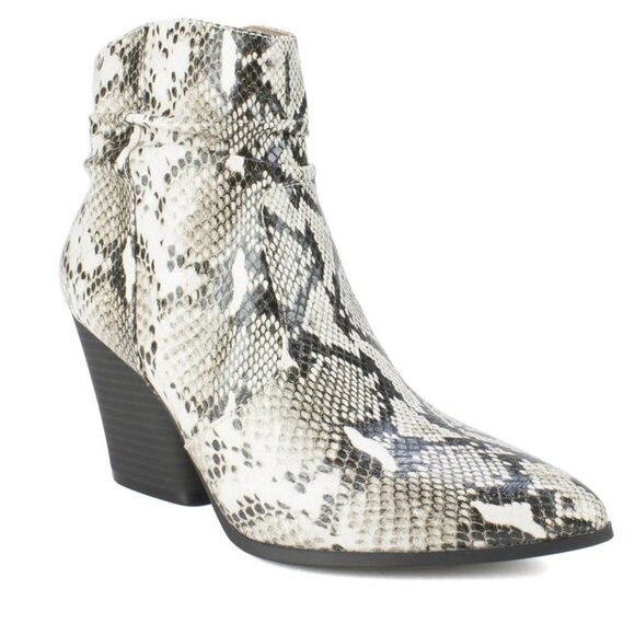 Women's Ankle Booties, Seven Dials Halsey Boots, SnakeSkin Silver, size 5.5M - Picture 1 of 5